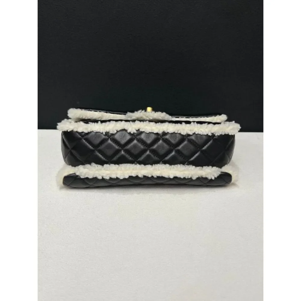 Chanel Women Pre-Loved Bag Very Good Condition